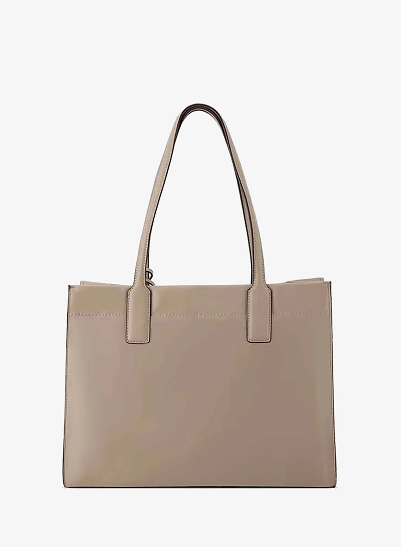 ناين ويست كيترة  كوم توت